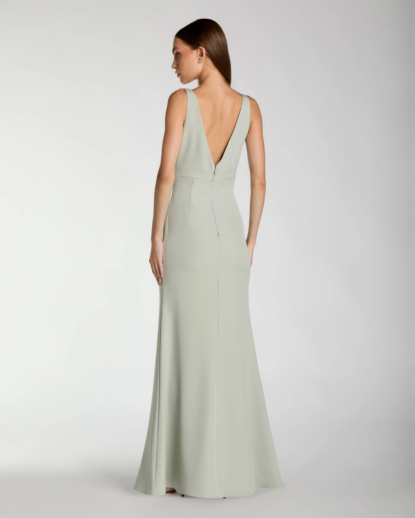 Petite Green Crepe V-Neck Mermaid Gown with Bow