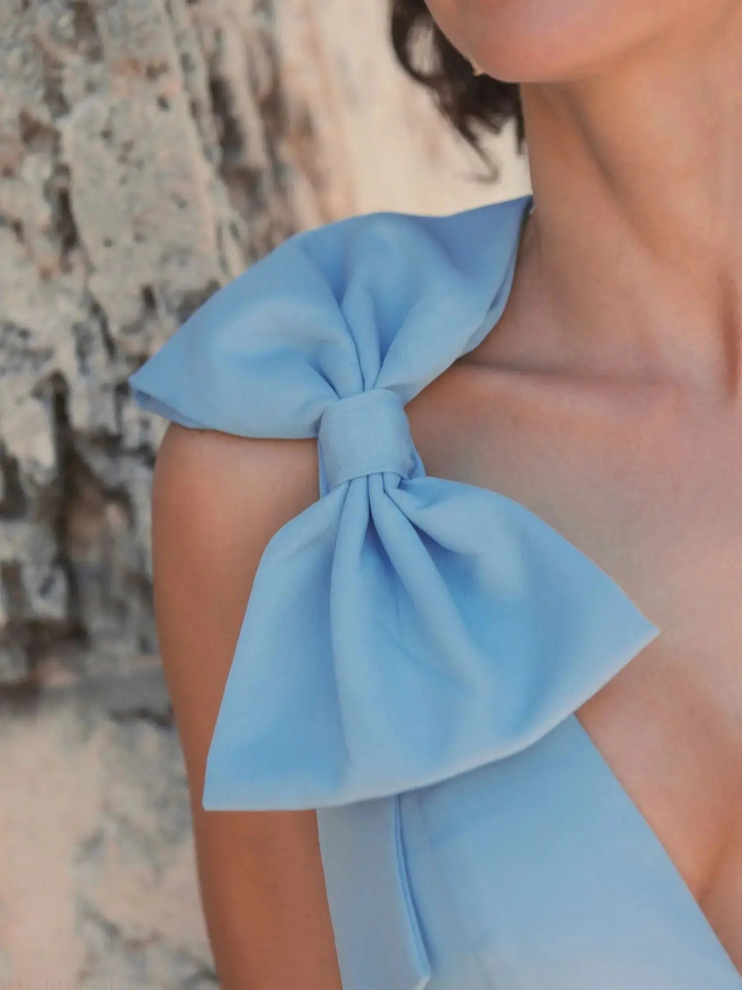 Petite Blue Sleeveless V Neck Bow Detail Mermaid Gown