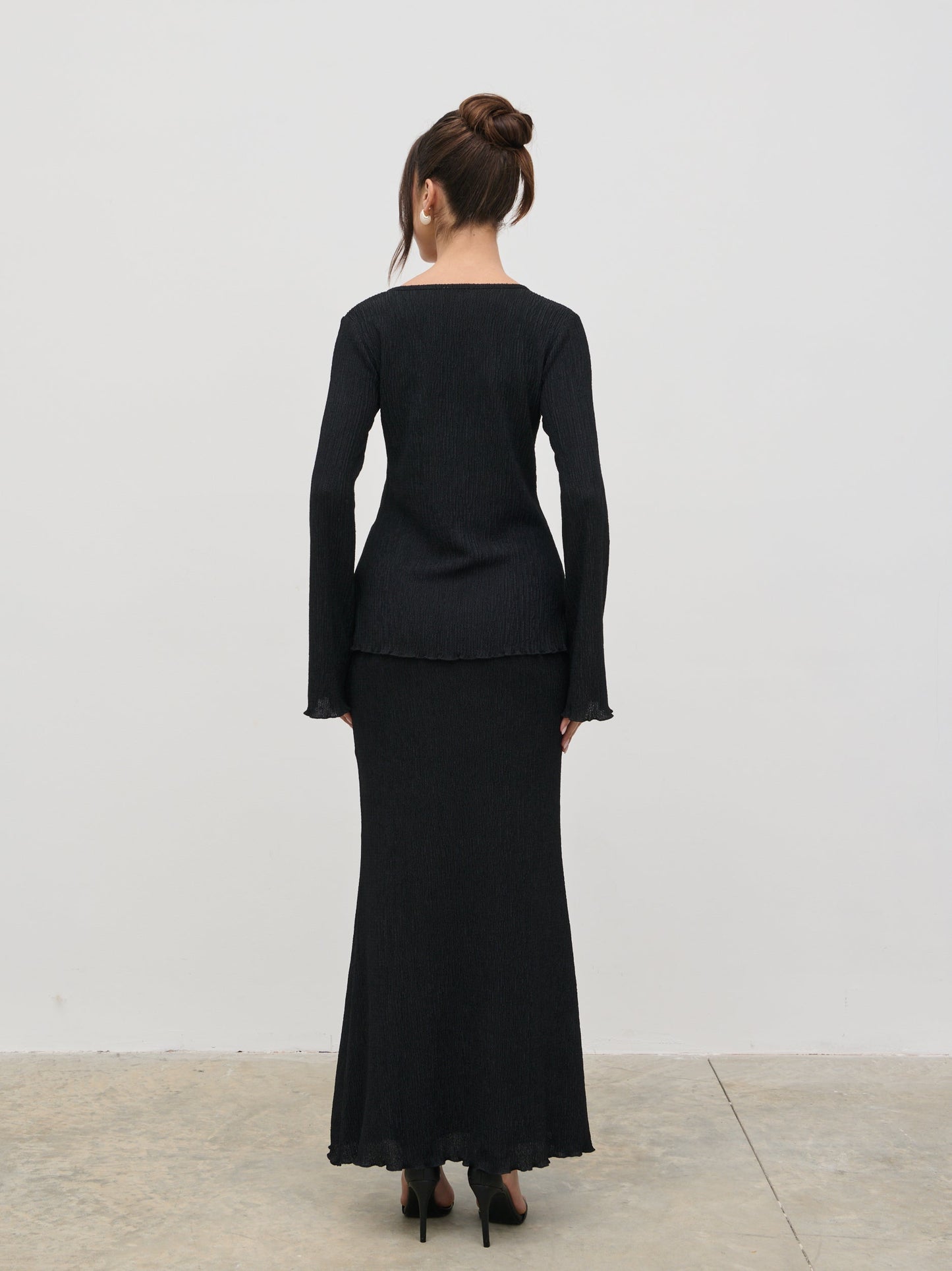Evalina Crinkle Maxi Skirt - Black