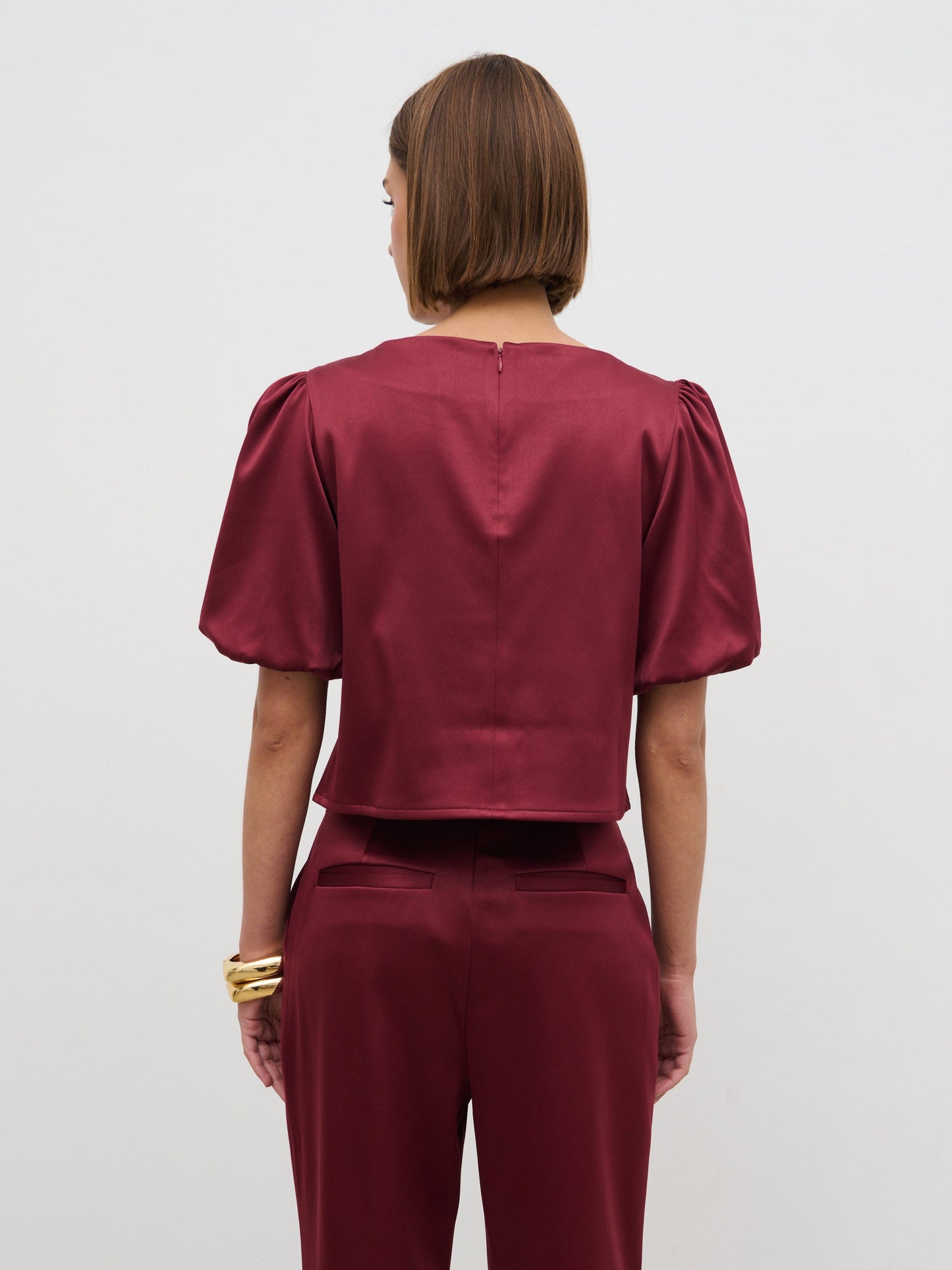 Lorah Puff Sleeve Bonded Satin Top - Wine
